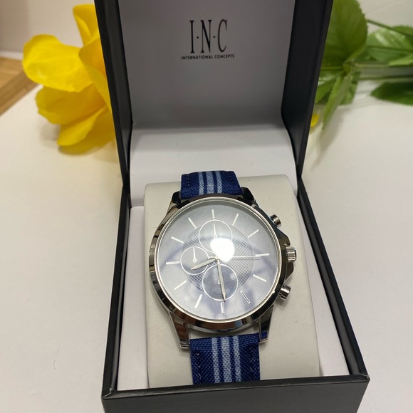 Nwt Inc Mens Watch Gold Tone Stainless Steel Mesh With Box